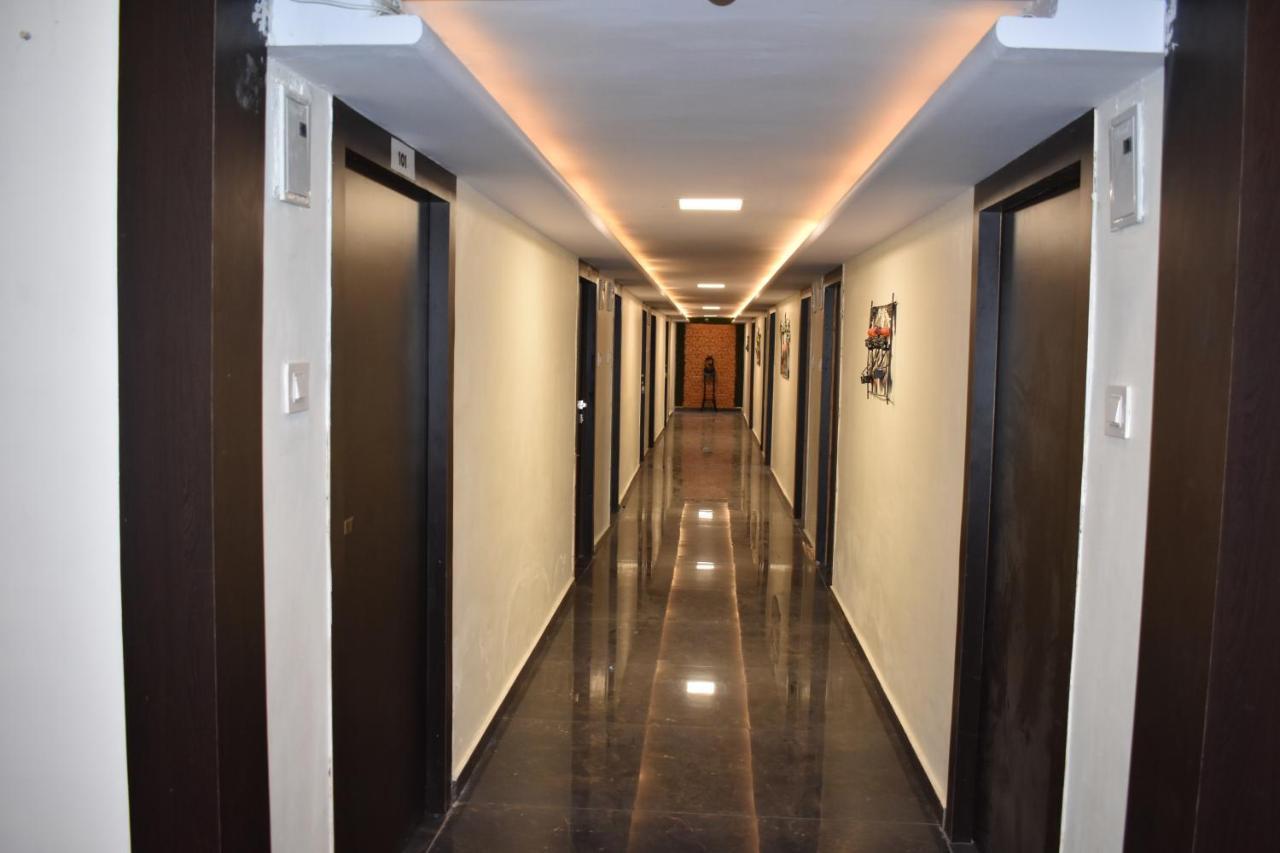 Hotel Shagun Residency マトゥラー エクステリア 写真