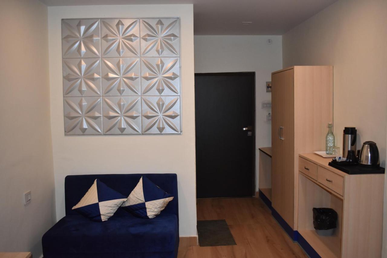 Hotel Shagun Residency マトゥラー エクステリア 写真